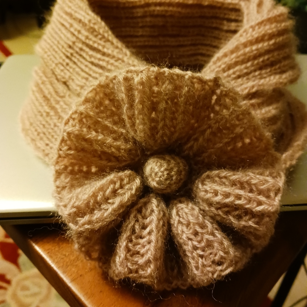 Scarf - Picture 3 of 3